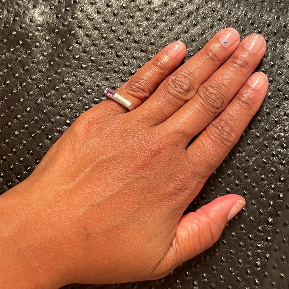 Sterling silver Ring with Amethyst